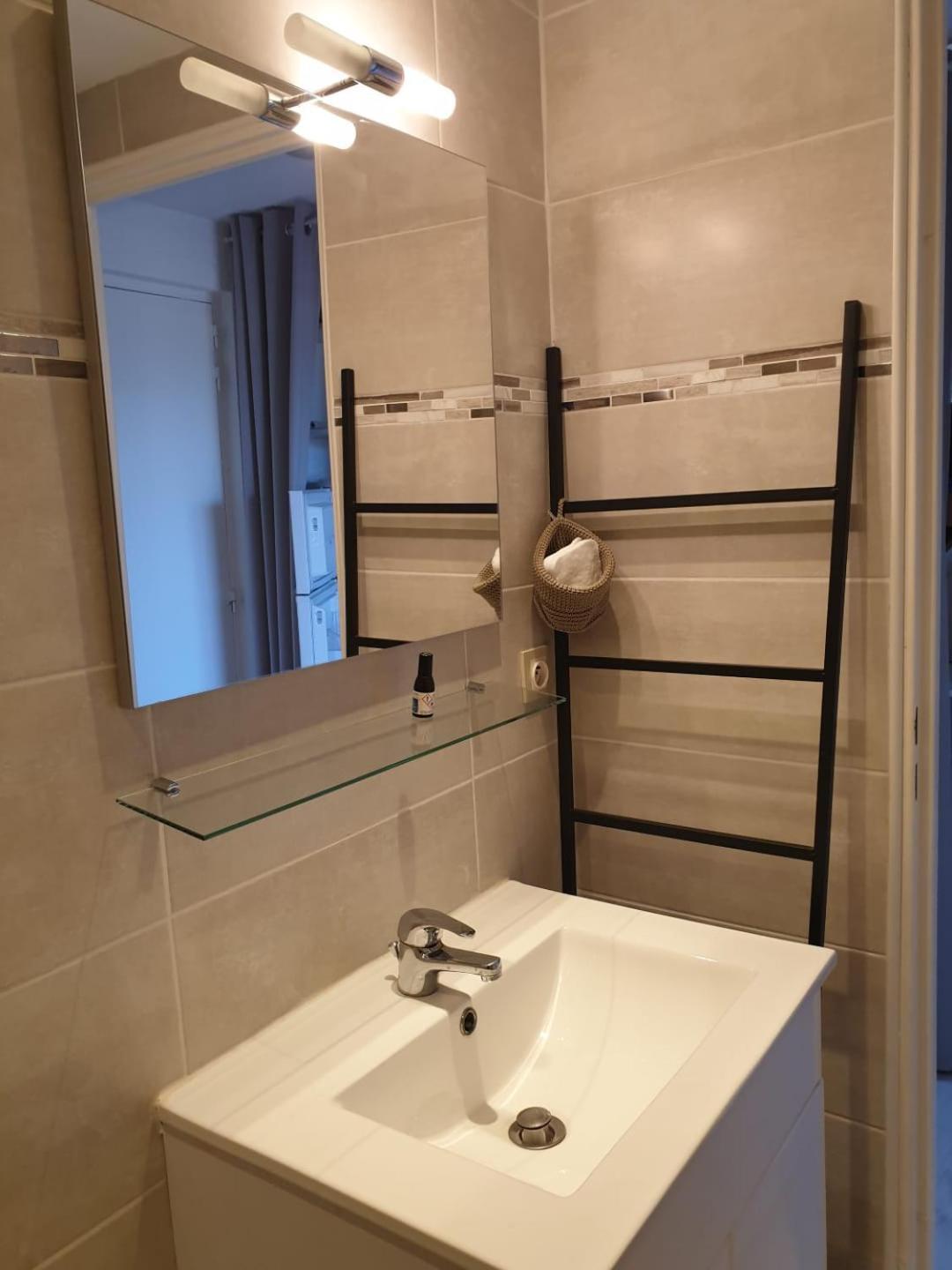 Appartement Climatise A 800M De La Plage Fréjus Εξωτερικό φωτογραφία